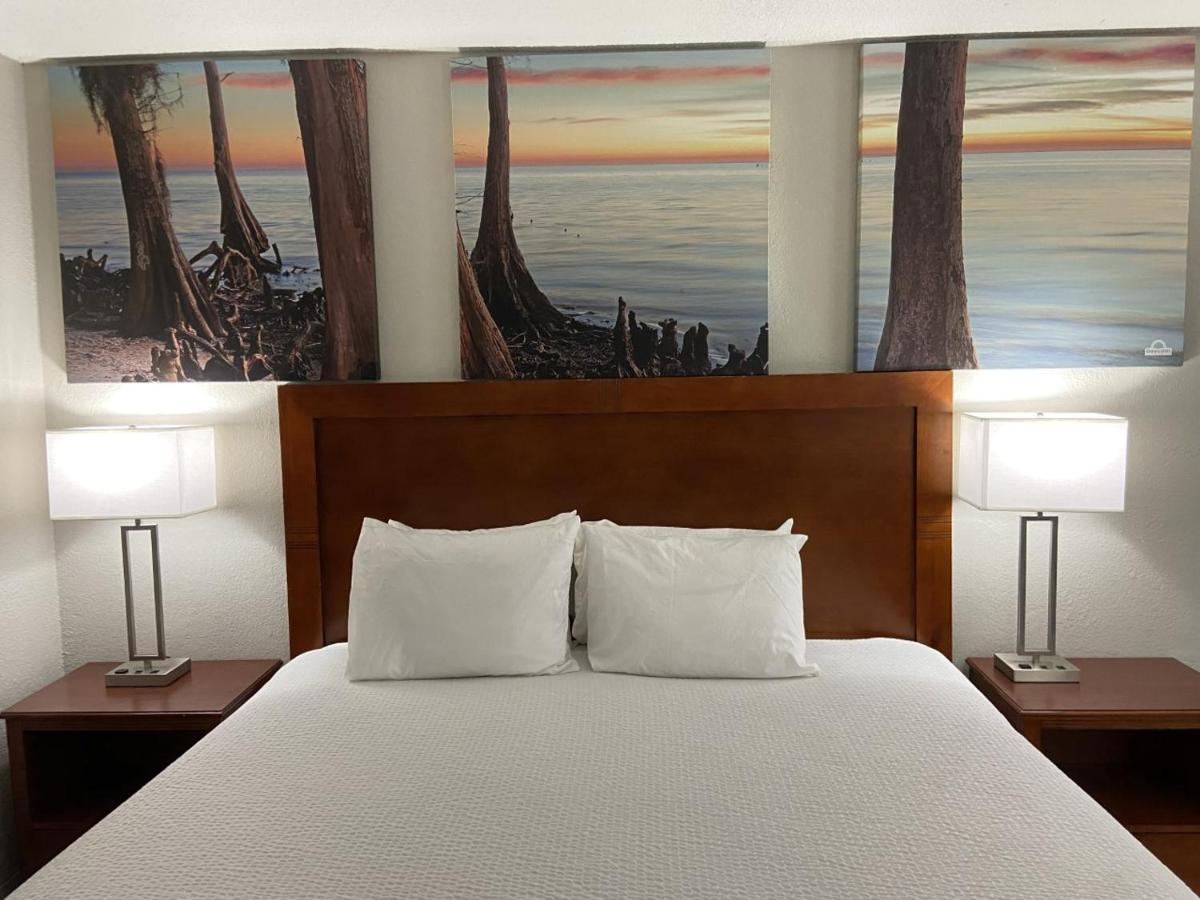 Days Inn By Wyndham Ozark Esterno foto