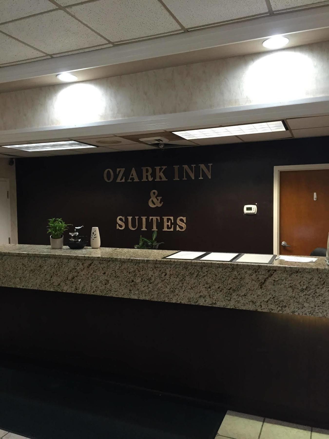 Days Inn By Wyndham Ozark Esterno foto